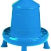 Mangeoire Sur Pieds Pour Poules 7,9 Kg - Double-Tuf 1 Mangeoire Sur Pieds Pour Poules 7,9 Kg - Double-Tuf -Rocky Soldes Boutique pp5025 1 optimize 1